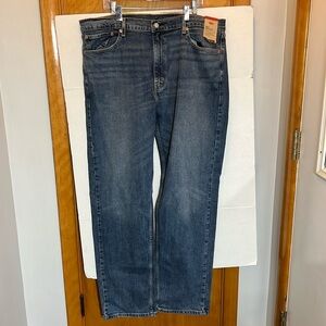 Levi Straus 505 Regular fit jeans 42W x 34L "
Blue denim blue jeans